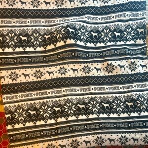 Pink by Victoria’s Secret fleece blanket